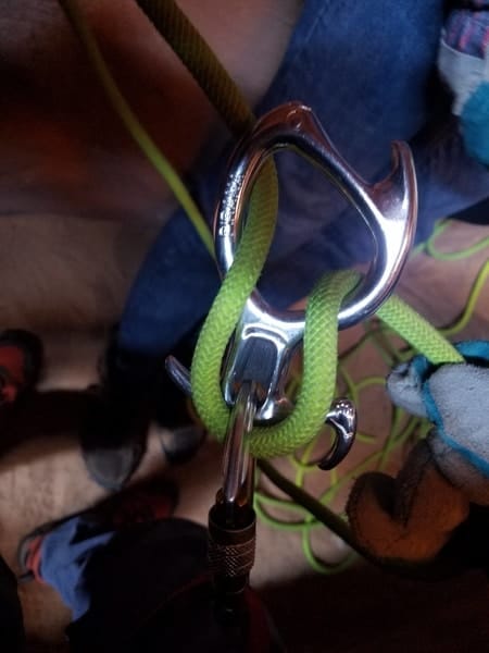 What is the Best Rappel Device for Canyoneering? – Scoutorama